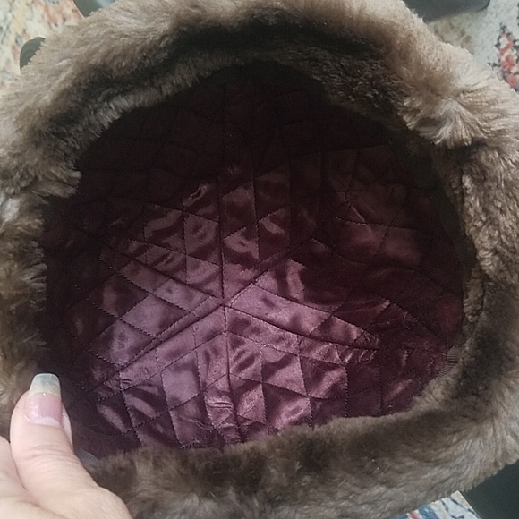 Sheared Beaver And Leather Trooper Trapper RCMP Quilted Hat - Picture 8 of 12